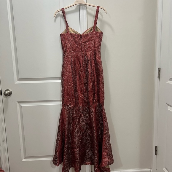 ML Monique Lhuillier Red Metallic High Low Gown Size 6 US $595 - Picture 10 of 13